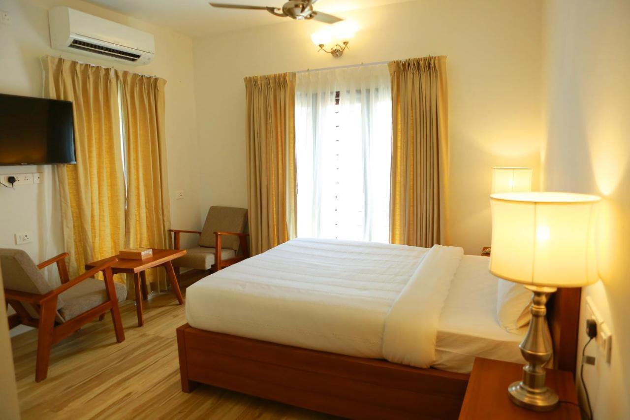 Solo Inn Kochi Buitenkant foto