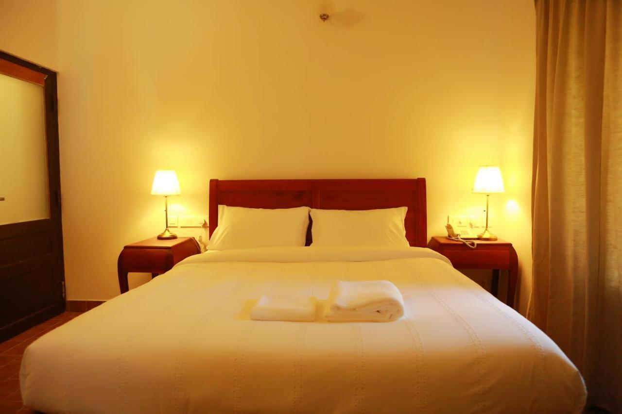 Solo Inn Kochi Buitenkant foto