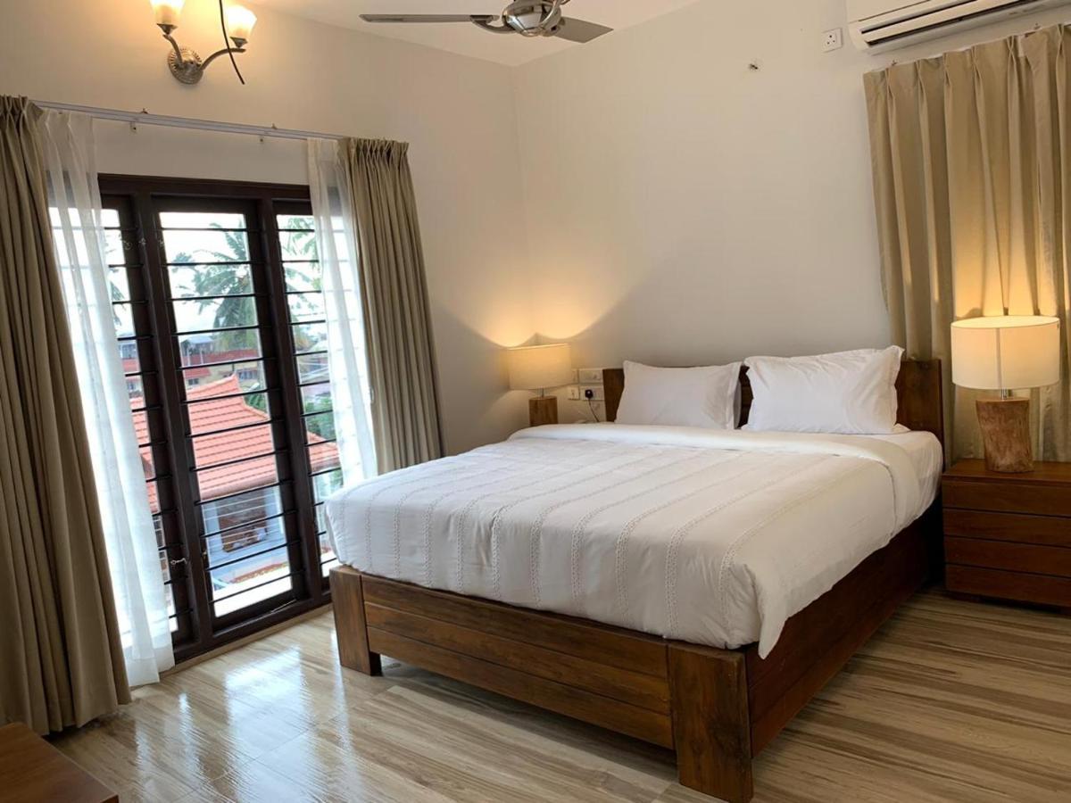 Solo Inn Kochi Buitenkant foto